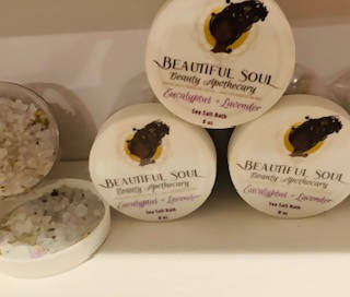 Lavender + Eucalyptus Aromatherapy Bath Salt - blackprint.com